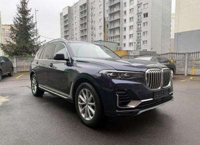 Фото BMW X7