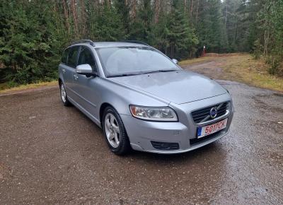 Фото Volvo V50