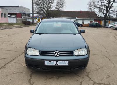 Фото Volkswagen Golf