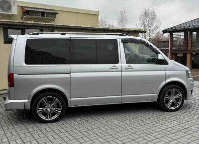 Фото Volkswagen Multivan