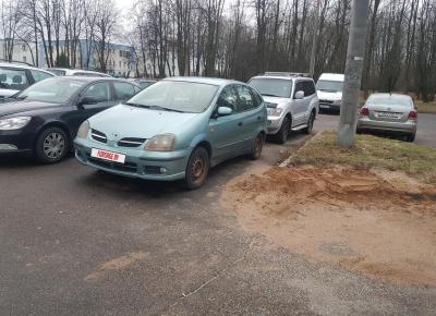 Фото Nissan Almera Tino