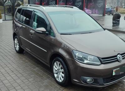 Фото Volkswagen Touran