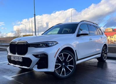 Фото BMW X7