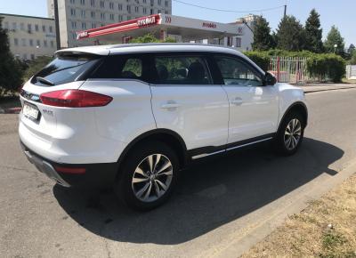 Фото Geely Atlas