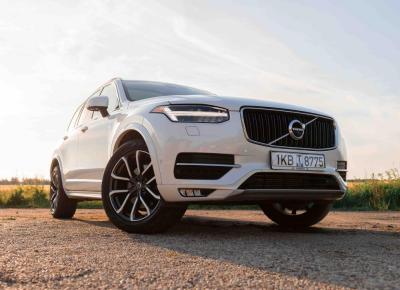 Фото Volvo XC90