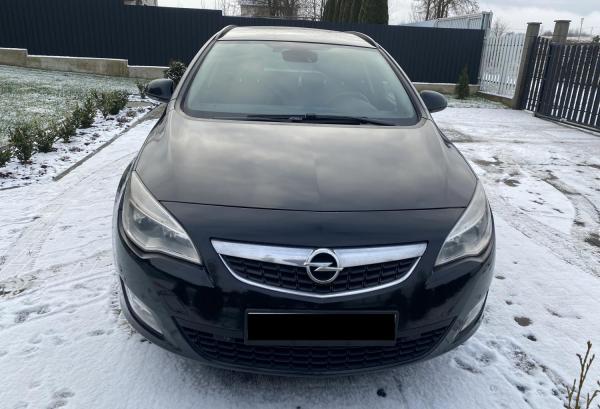 Opel Astra, 2011 год выпуска с двигателем Бензин, 28 663 BYN в г. Минск