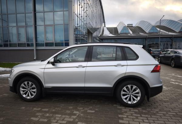 Volkswagen Tiguan, 2017 год выпуска с двигателем Бензин, 69 910 BYN в г. Минск