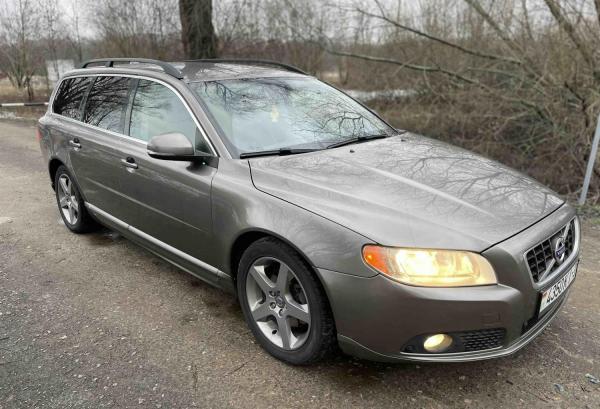 Volvo V70, 2011 год выпуска с двигателем Дизель, 40 015 BYN в г. Светлогорск