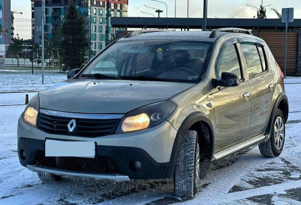 Renault Sandero, 2012 год выпуска с двигателем Бензин, 24 357 BYN в г. Минск