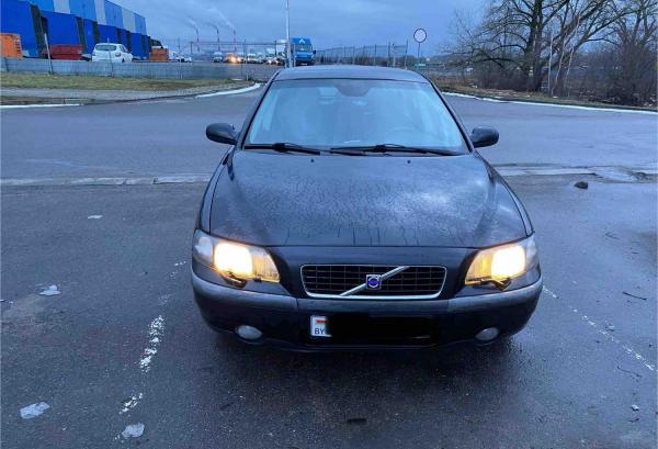 Volvo S60, 2002 год выпуска с двигателем Бензин, 23 661 BYN в г. Минск