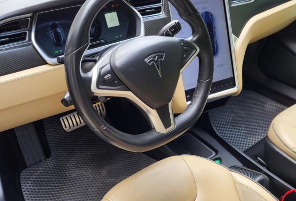 Tesla Model S, 2013 год выпуска с двигателем Электро, 57 286 BYN в г. Минск