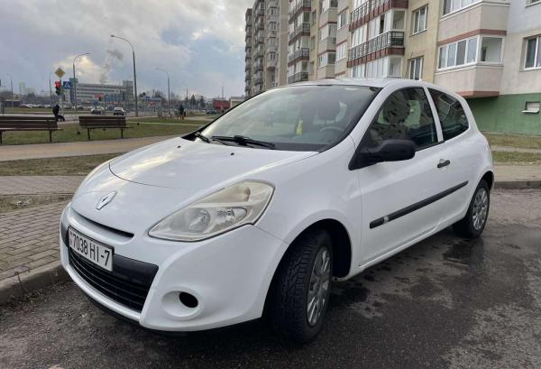 Renault Clio, 2009 год выпуска с двигателем Бензин, 17 130 BYN в г. Минск