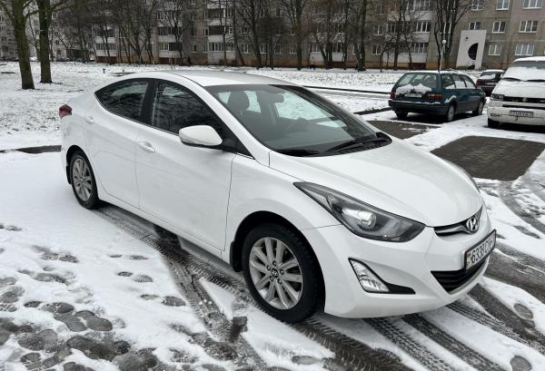 Hyundai Elantra, 2015 год выпуска с двигателем Бензин, 43 398 BYN в г. Минск