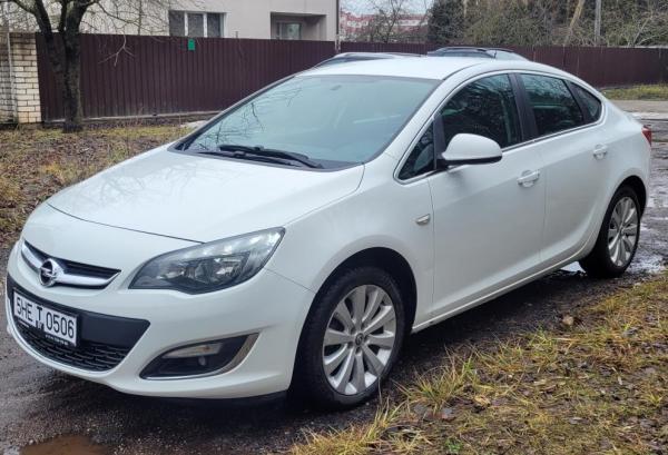 Opel Astra, 2014 год выпуска с двигателем Бензин, 32 982 BYN в г. Минск