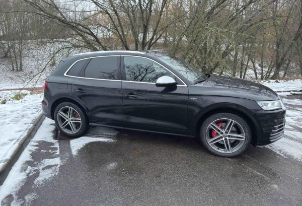 Audi SQ5, 2018 год выпуска с двигателем Бензин, 138 525 BYN в г. Минск