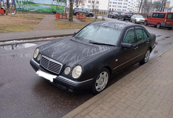 Mercedes-Benz E-класс, 1998 год выпуска с двигателем Дизель, 12 846 BYN в г. Минск