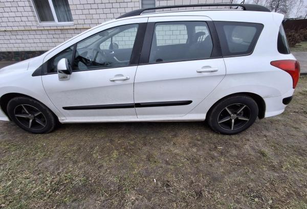 Peugeot 308, 2010 год выпуска с двигателем Бензин, 12 000 BYN в г. Калинковичи