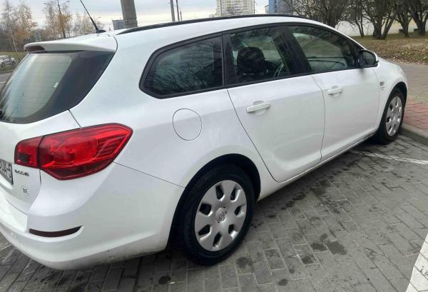 Opel Astra, 2011 год выпуска с двигателем Дизель, 24 906 BYN в г. Минск