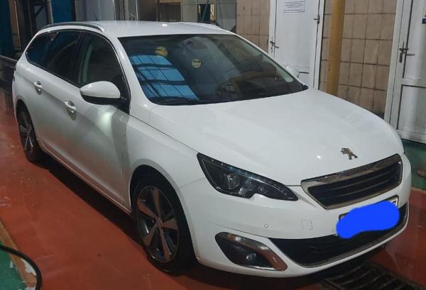 Peugeot 308, 2017 год выпуска с двигателем Дизель, 48 891 BYN в г. Минск