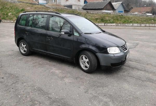 Volkswagen Touran, 2005 год выпуска с двигателем Дизель, 18 592 BYN в г. Мозырь