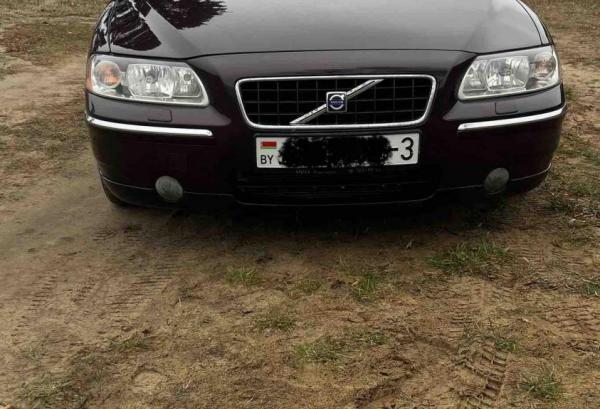 Volvo S60, 2005 год выпуска с двигателем Бензин, 30 643 BYN в г. Светлогорск