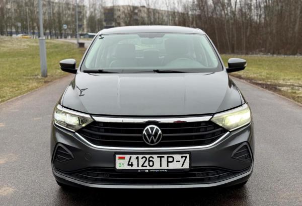 Volkswagen Polo, 2022 год выпуска с двигателем Газ/бензин, 54 659 BYN в г. Минск