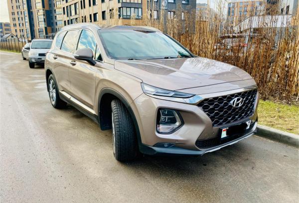 Hyundai Santa Fe, 2019 год выпуска с двигателем Бензин, 91 514 BYN в г. Минск