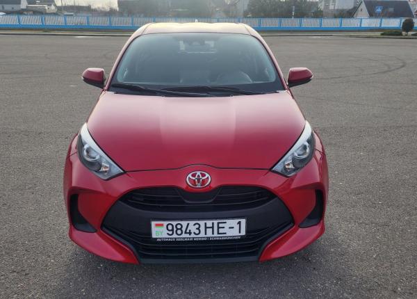 Toyota Yaris, 2024 год выпуска с двигателем Бензин, 67 733 BYN в г. Кобрин