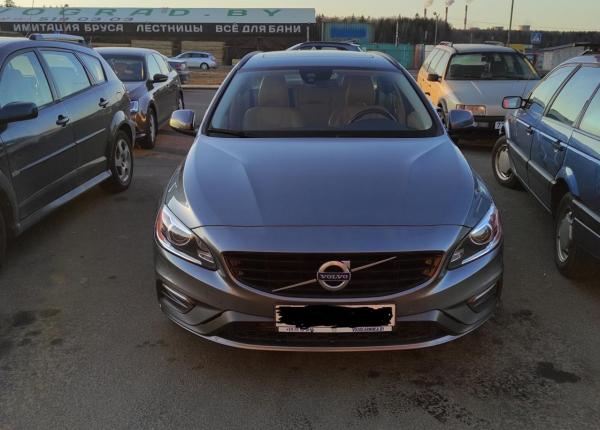 Volvo V60 Cross Country, 2018 год выпуска с двигателем Бензин, 72 940 BYN в г. Минск