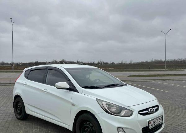 Hyundai Solaris, 2013 год выпуска с двигателем Бензин, 29 490 BYN в г. Барановичи