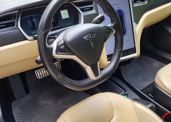 Tesla Model S, 2013 год выпуска с двигателем Электро, 57 286 BYN в г. Минск