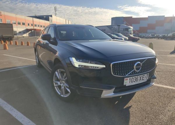 Volvo V90 Cross Country, 2019 год выпуска с двигателем Дизель, 115 688 BYN в г. Минск