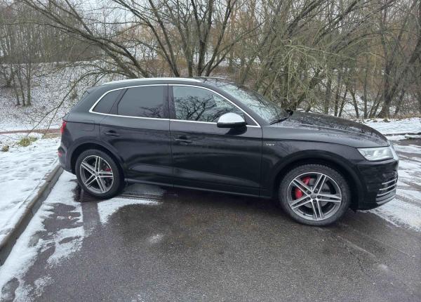 Audi SQ5, 2018 год выпуска с двигателем Бензин, 138 525 BYN в г. Минск