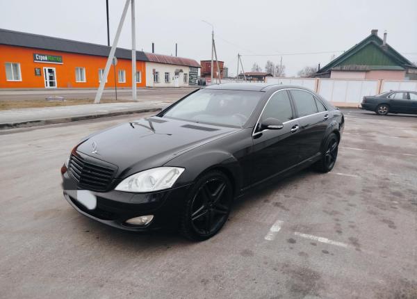 Mercedes-Benz S-класс, 2006 год выпуска с двигателем Газ/бензин, 47 130 BYN в г. Жлобин