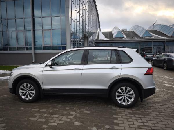 Volkswagen Tiguan, 2017 год выпуска с двигателем Бензин, 69 910 BYN в г. Минск