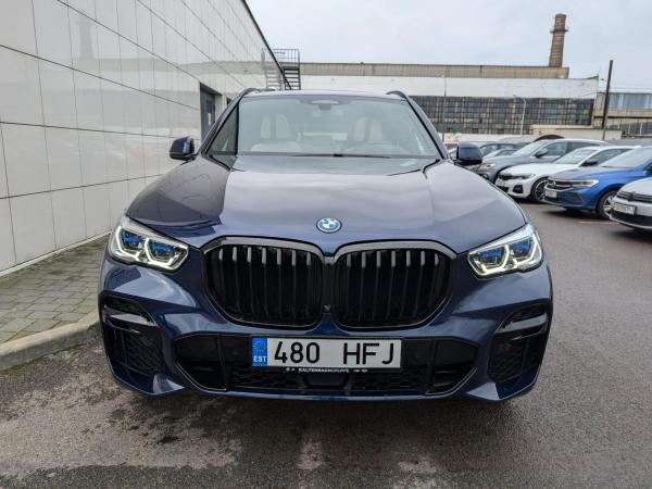 BMW X5, 2021 год выпуска с двигателем Гибрид, 278 204 BYN в г. Минск