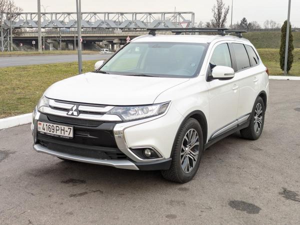 Mitsubishi Outlander, 2016 год выпуска с двигателем Бензин, 74 646 BYN в г. Минск