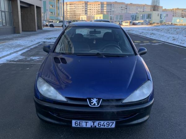 Peugeot 206, 2000 год выпуска с двигателем Бензин, 7 342 BYN в г. Минск