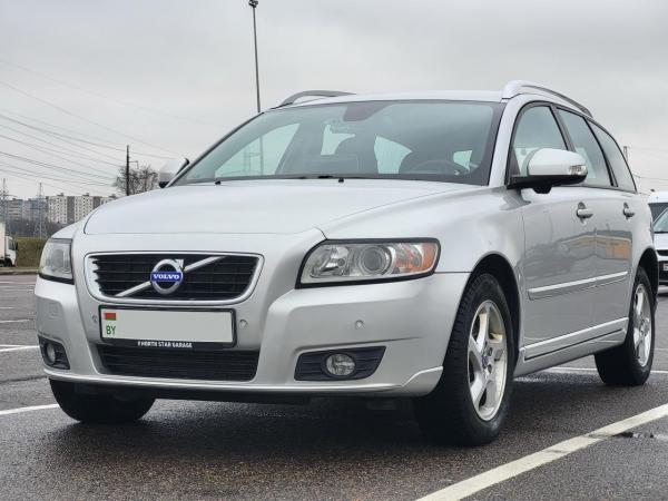 Volvo V50, 2012 год выпуска с двигателем Дизель, 39 231 BYN в г. Минск