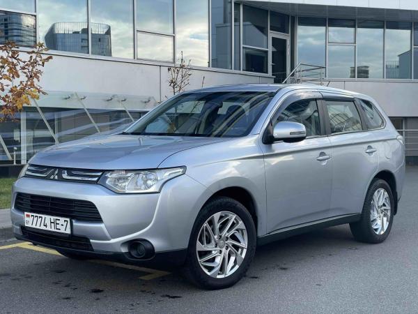 Mitsubishi Outlander, 2013 год выпуска с двигателем Бензин, 47 564 BYN в г. Минск