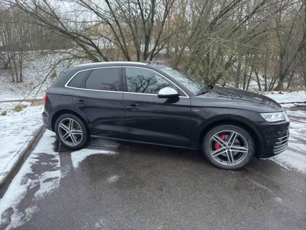 Audi SQ5, 2018 год выпуска с двигателем Бензин, 138 525 BYN в г. Минск