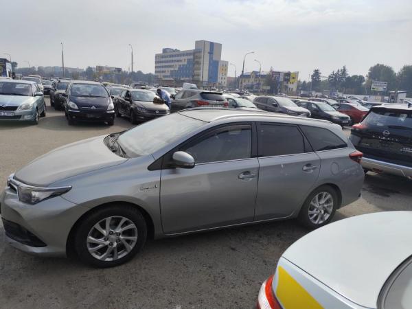 Toyota Auris, 2015 год выпуска с двигателем Гибрид, 21 719 BYN в г. Минск