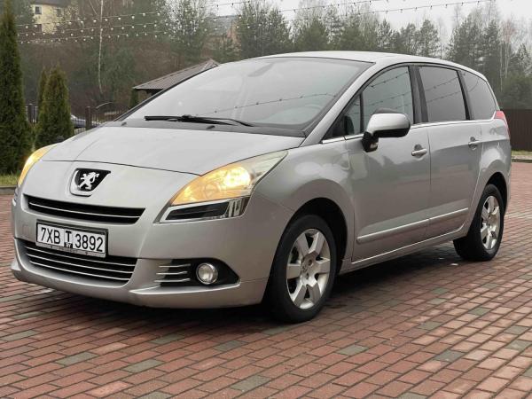 Peugeot 5008, 2011 год выпуска с двигателем Дизель, 32 705 BYN в г. Минск