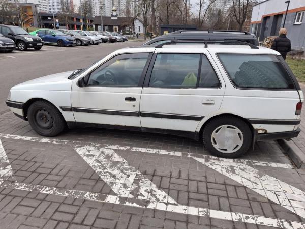 Peugeot 405, 1993 год выпуска с двигателем Бензин, 3 550 BYN в г. Минск