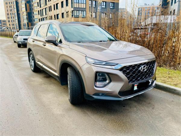 Hyundai Santa Fe, 2019 год выпуска с двигателем Бензин, 91 514 BYN в г. Минск