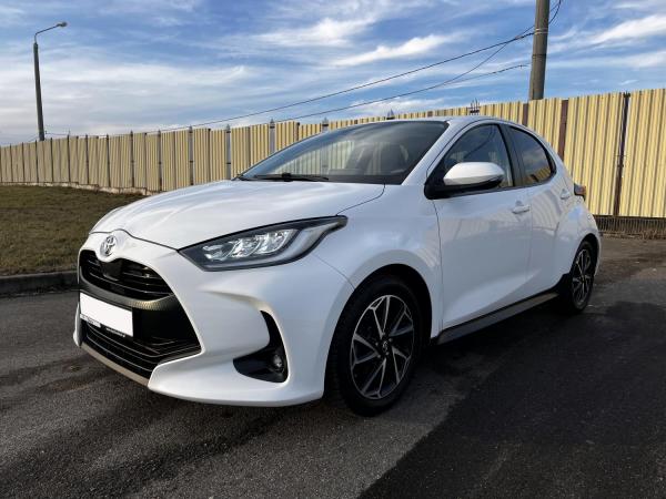 Toyota Yaris, 2020 год выпуска с двигателем Бензин, 59 010 BYN в г. Минск