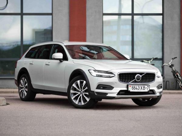 Volvo V90 Cross Country, 2020 год выпуска с двигателем Гибрид, 121 240 BYN в г. Минск