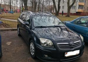 Toyota Avensis в лизинг