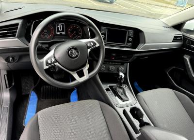 Фото Volkswagen Jetta