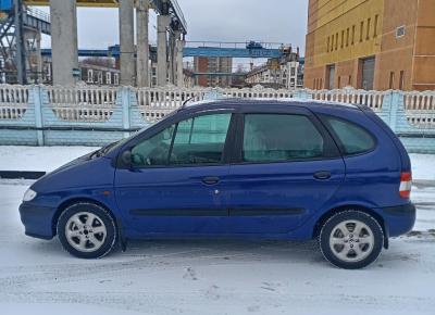 Фото Renault Scenic